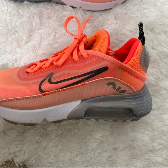 Nike Airmax 2090 Sneaker Bleached Coral 8 - Picture 2 of 7